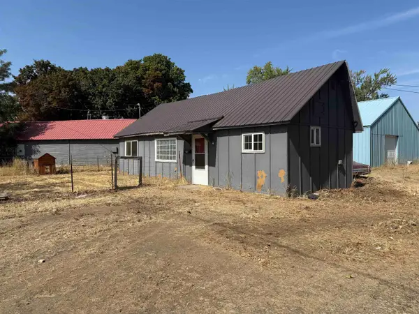 711 E Lake St, Medical Lake, WA 99022