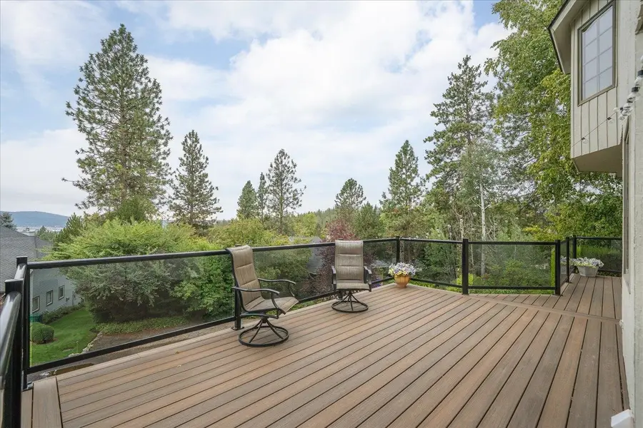 7706 E Woodview Dr, Spokane, WA 99212 - Image #3