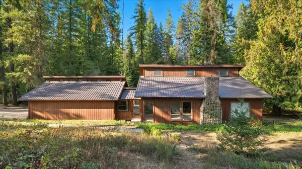 42604 N Hatch Rd, Deer Park, WA 99006