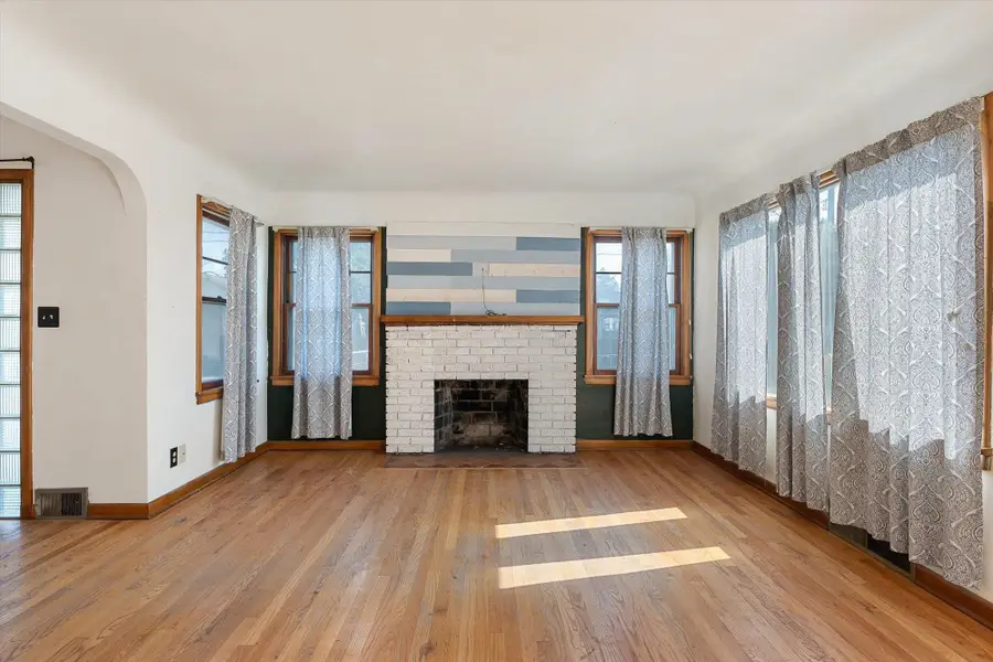 227 E Crown Ave, Spokane, WA 99207 - Image #3