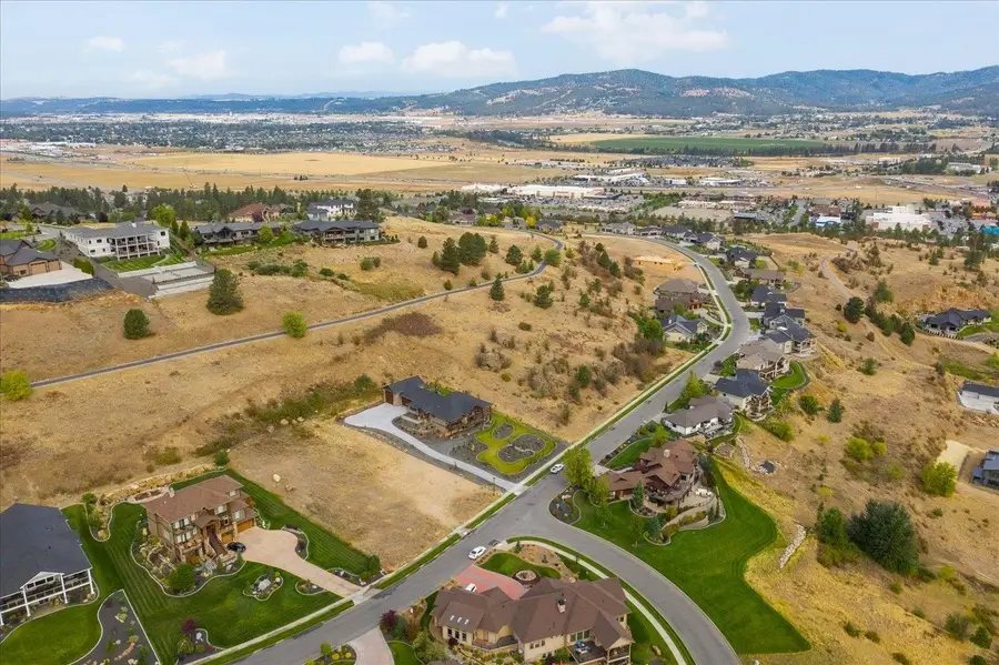 250 N Holiday Hills Dr, Liberty Lake, WA 99019 - Image #3