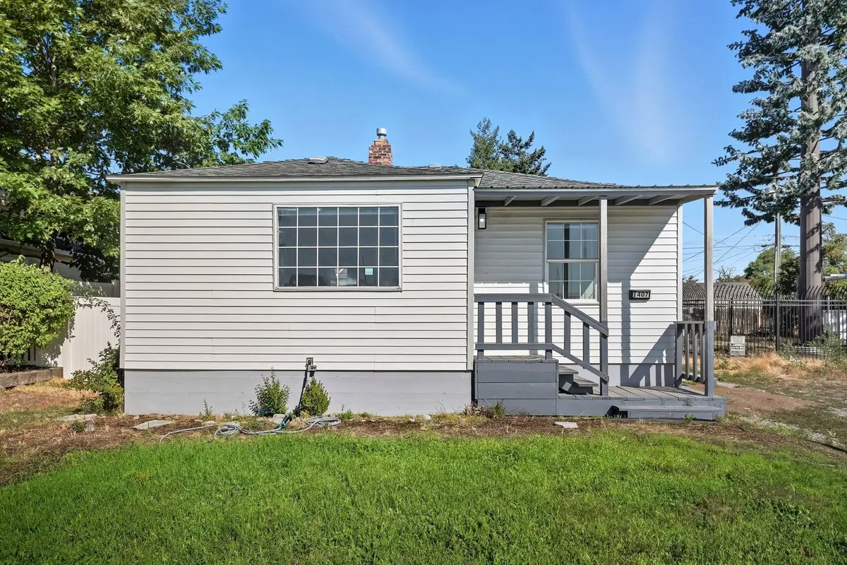 1407 E Wellesley Ave, Spokane, WA 99207 - Image #1