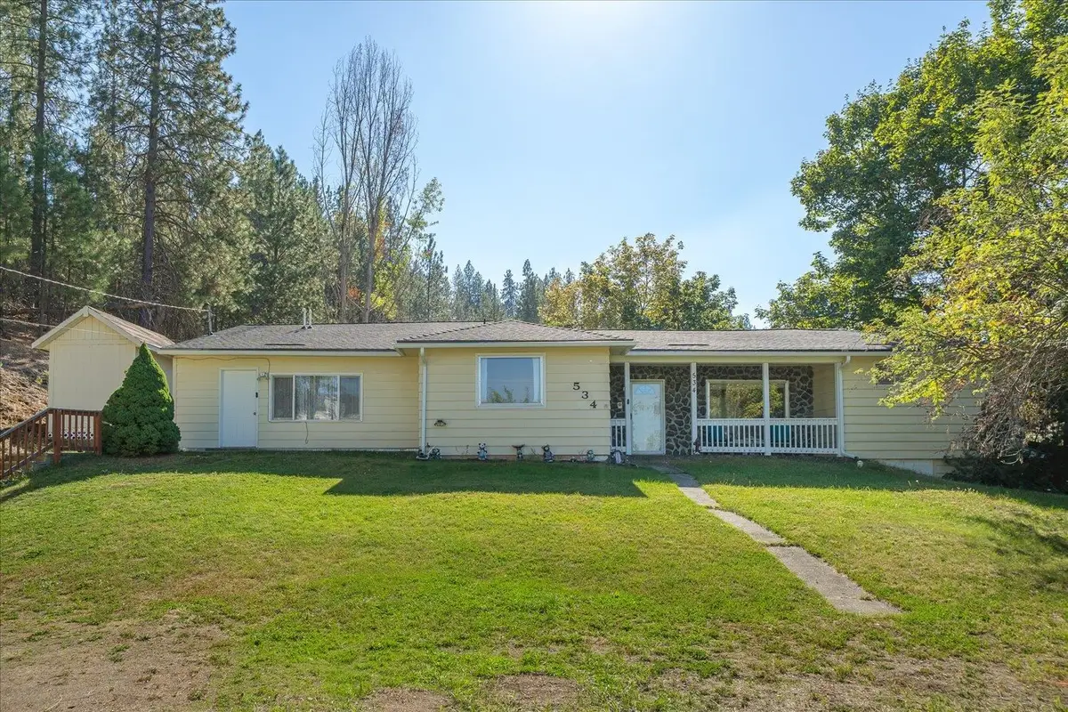 534 E Regina Ave, Spokane, WA 99218 - #1