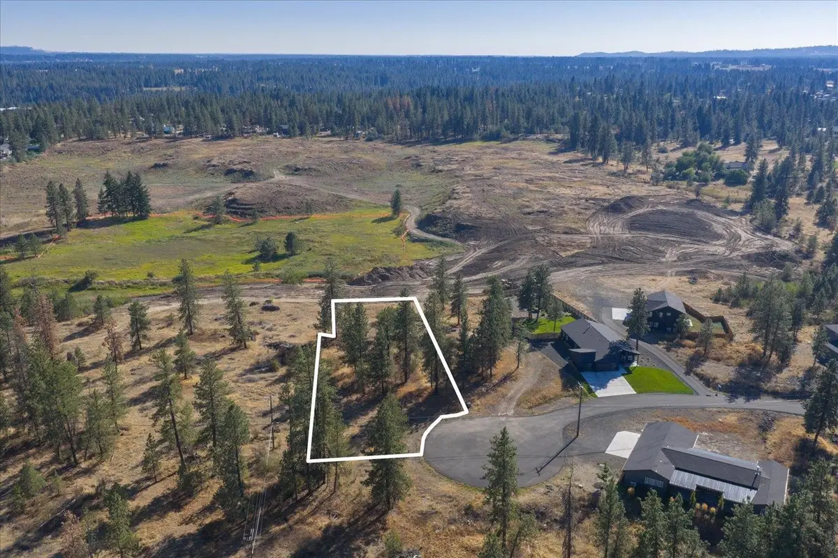 3811 W Cliffside Ln, Spokane, WA 99224 - Image #1