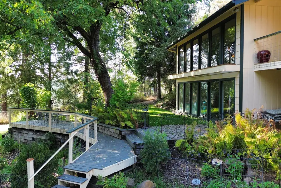 28003 N Hardesty Rd, Chattaroy, WA 99003 - Image #2