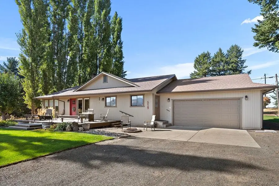 529 N Vine St, Latah, WA 99018 - Image #2