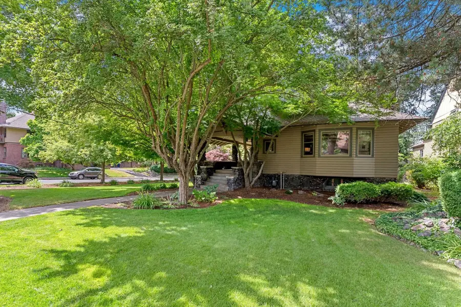 1108 S Wall St, Spokane, WA 99204 - Image #2