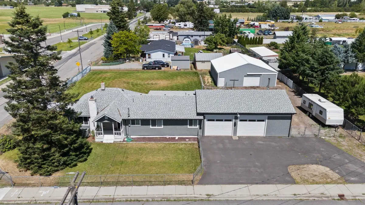 26301 E Rowan Ave, Newman Lake, WA 99025 - Image #1