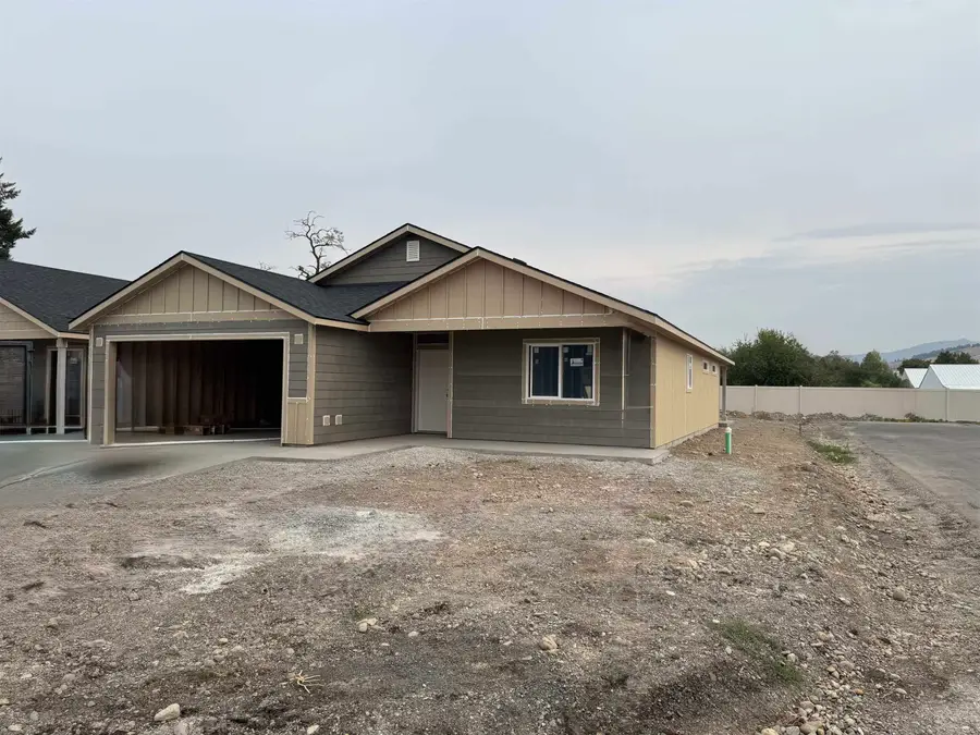 21 S Rivista Ln, Greenacres, WA 99016 - Image #2