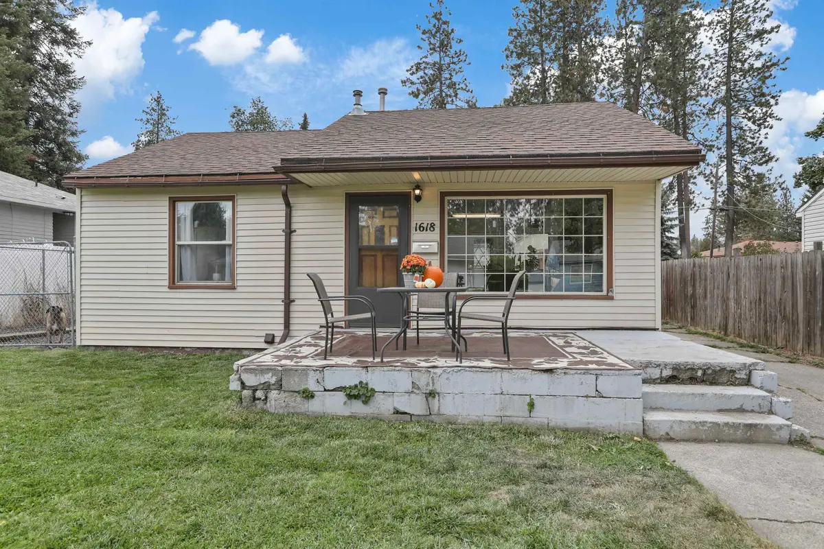 1618 E 40th Ave, Spokane, WA 99203 - Image #1