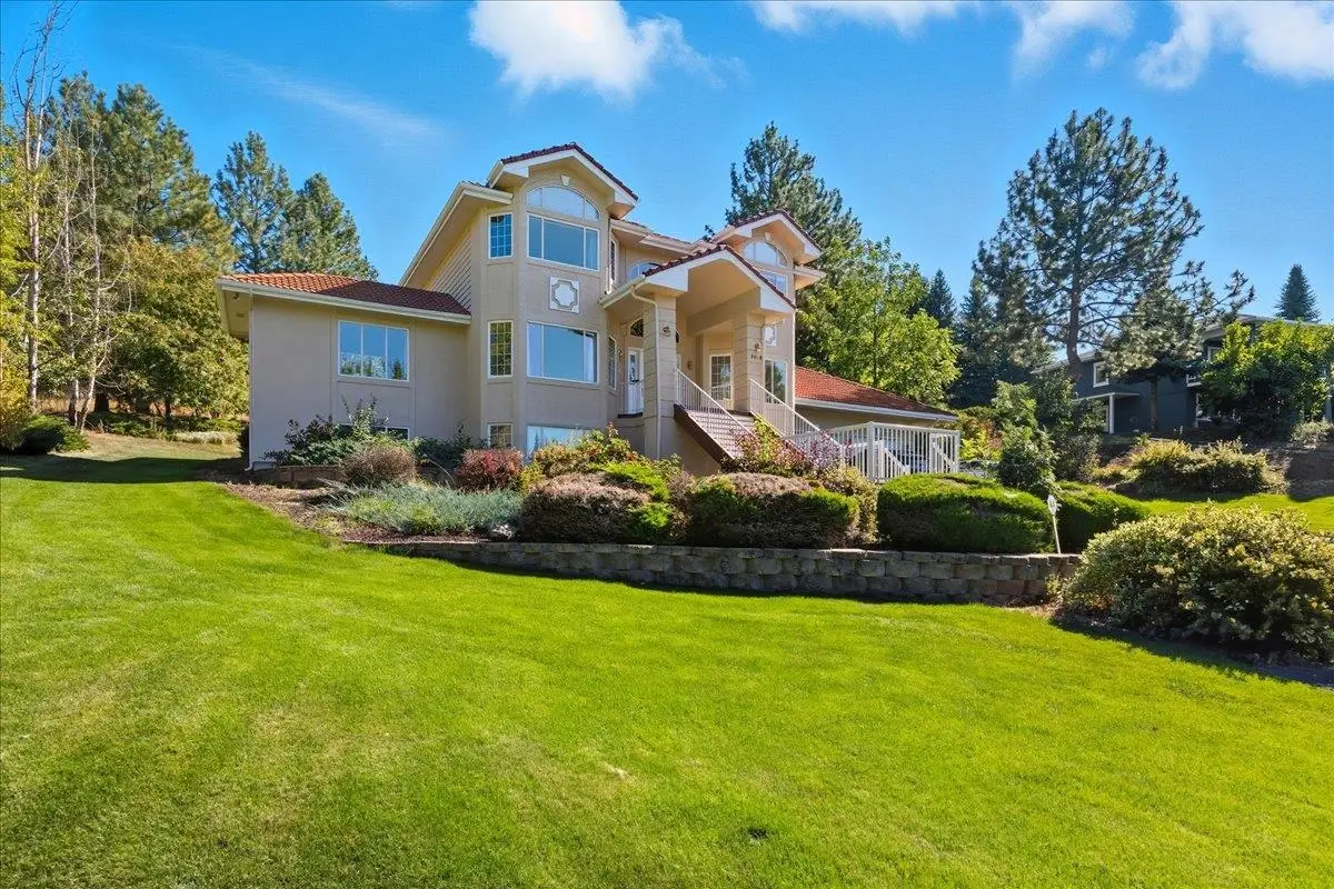 5915 S Dearborn Rd, Spokane, WA 99223 - Image #1