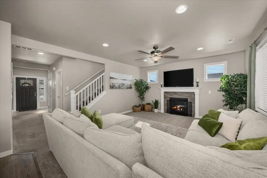 1724 S Donwood St, Greenacres, WA 99016 - Image #3