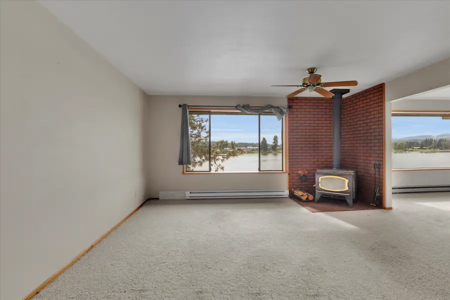 407992 Highway 20 Hwy, Cusick, WA 99119 - Image #2