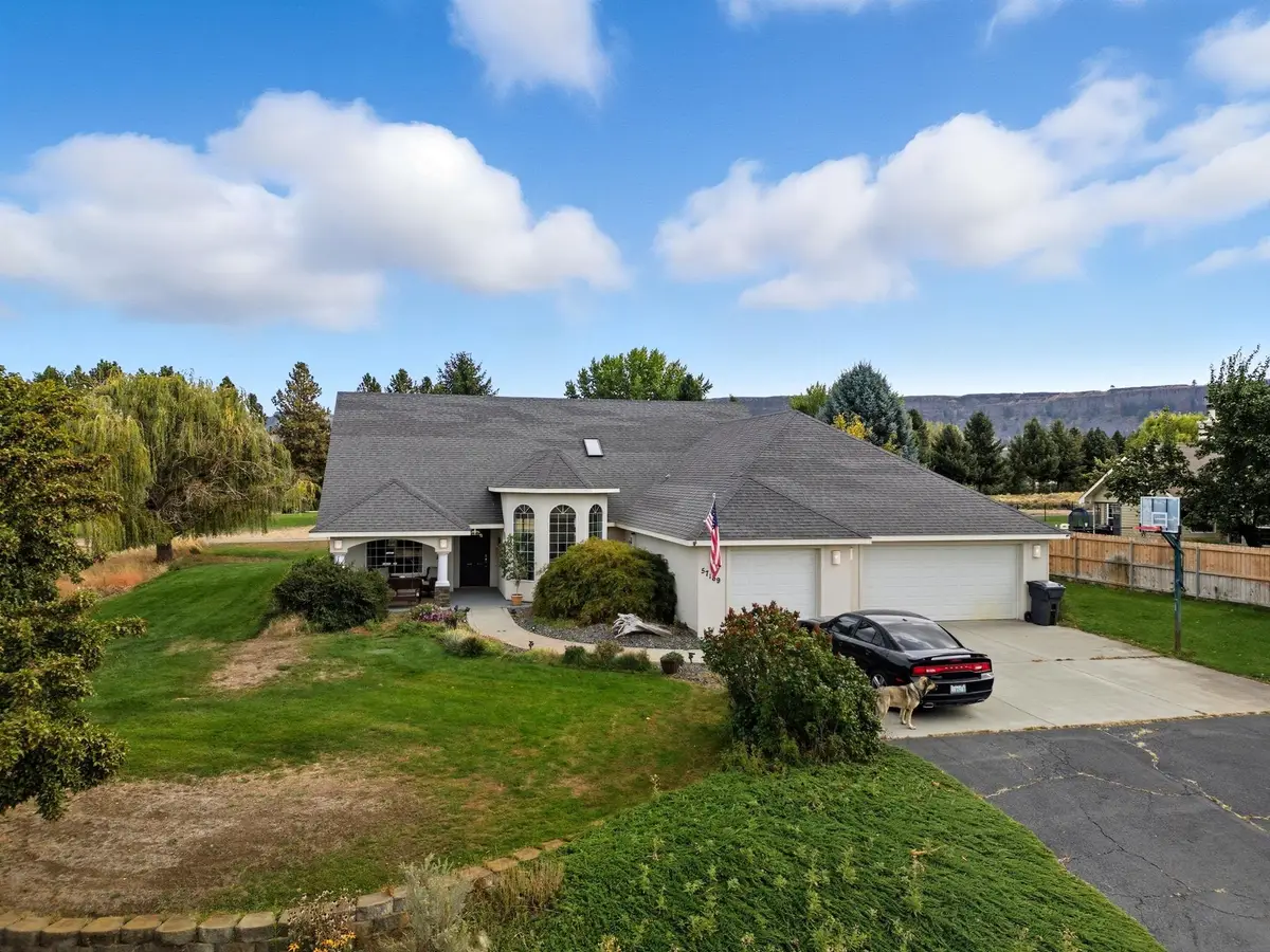 57169 NE Fairway Rd, Electric City, WA 99123 - Image #1