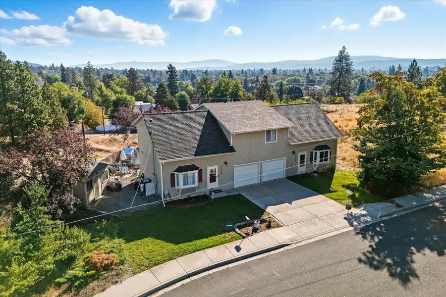 3250 - 3252 N Ash Pl, Spokane, WA 99205 - Image #2