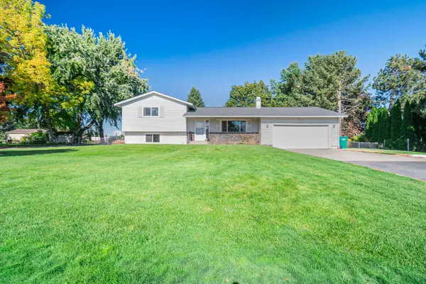 15609 E 11th Ave, Veradale, WA 99037