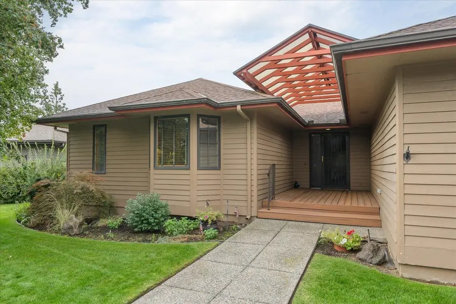 704 E High Dr, Spokane, WA 99203 - Image #3