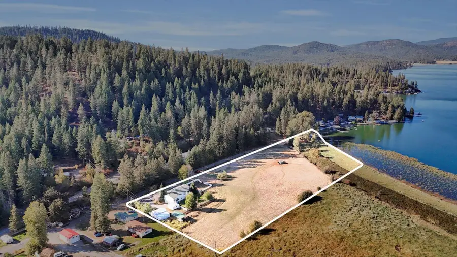 11224 N Honeymoon Bay Rd, Newman Lake, WA 99025 - Image #2