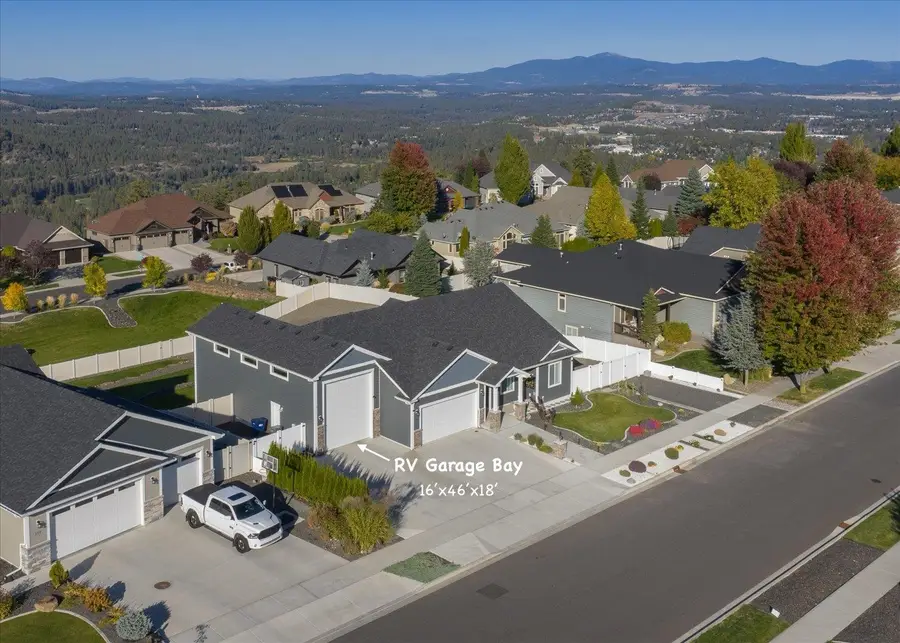 2706 W Howesdale Rd, Spokane, WA 99208 - #2