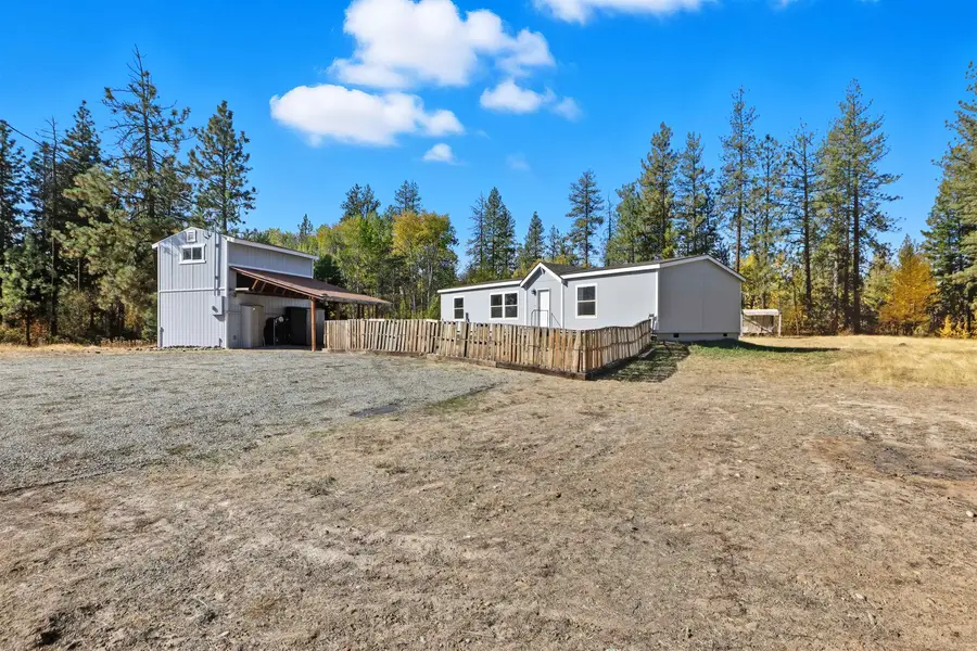 13510 W Farwell Rd, Nine Mile Falls, WA 99026 - Image #2