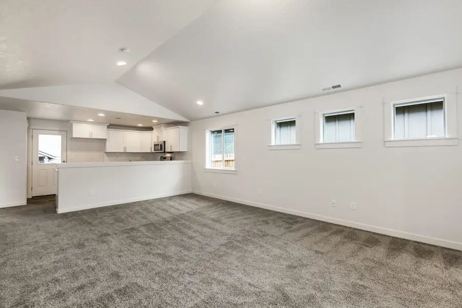 314 N Viewmont Ct, Greenacres, WA 99016 - Image #3