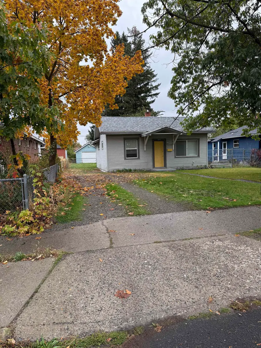 2618 N Martin St, Spokane, WA 99207 - Image #2