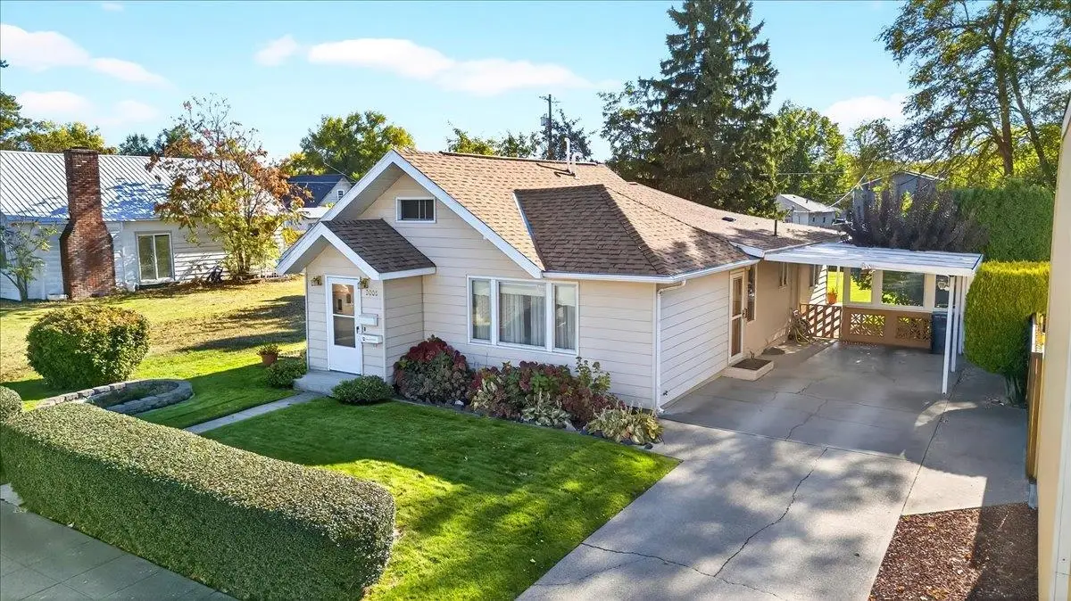 2008 E Boone Ave, Spokane, WA 99202 - Image #1