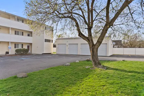 222 N Hutchinson Rd #105, Spokane Valley, WA 99212