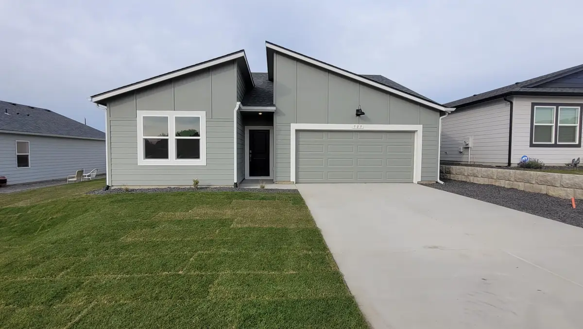 509 E L St, Deer Park, WA 99006 - #1