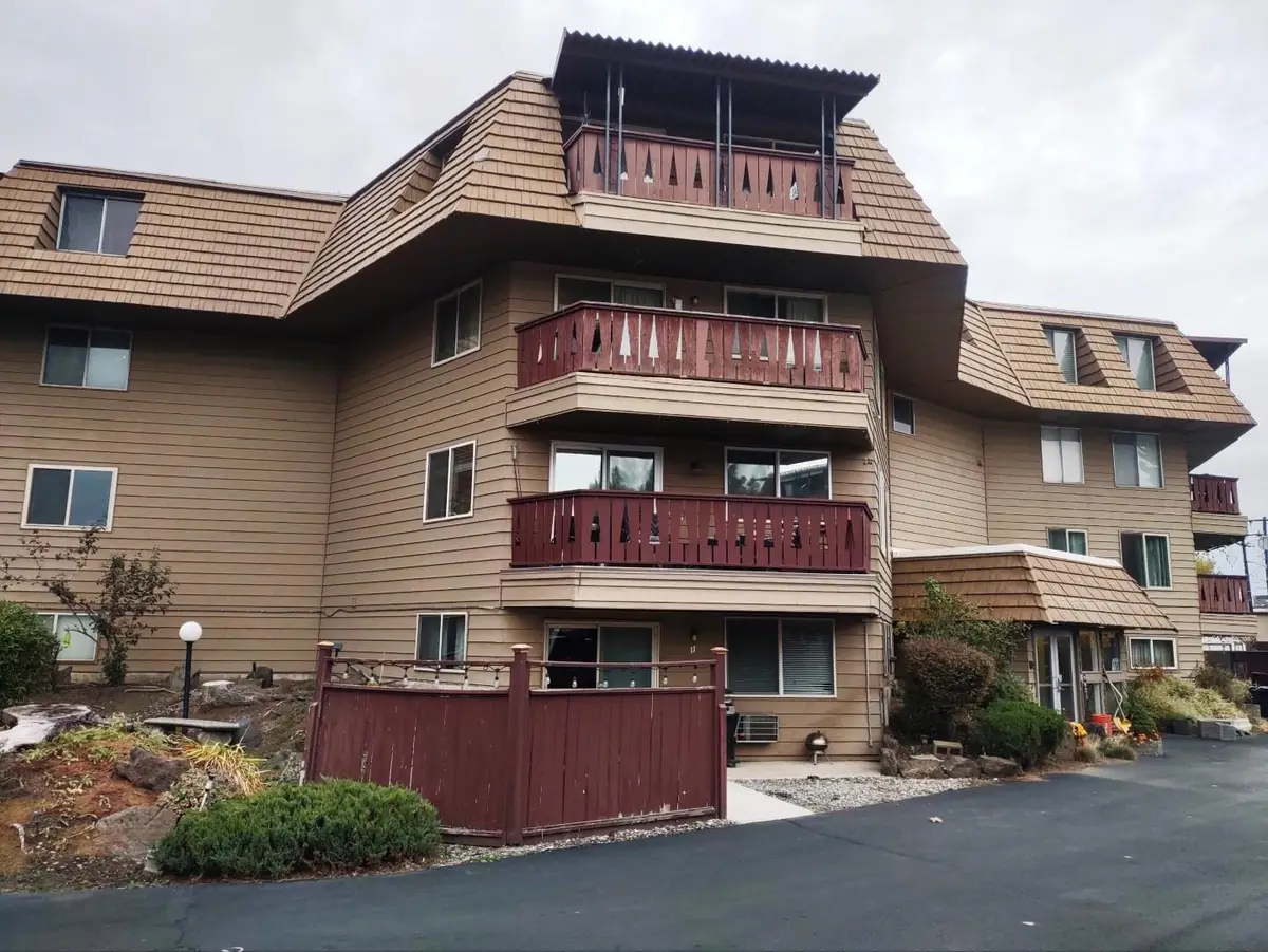9024 N Country Homes Blvd #7, Spokane, WA 99218 - Image #1