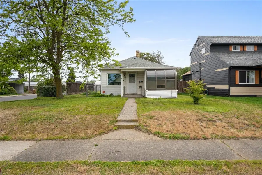 103 E Everett Ave, Spokane, WA 99207 - Image #2