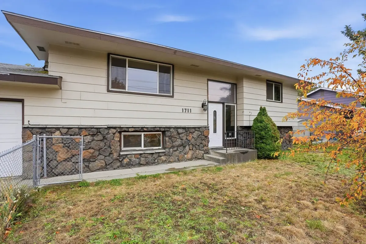 1711 S Evergreen Rd, Spokane Valley, WA 99037 - Image #1