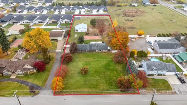 18515 E 4th Ave, Greenacres, WA 99016