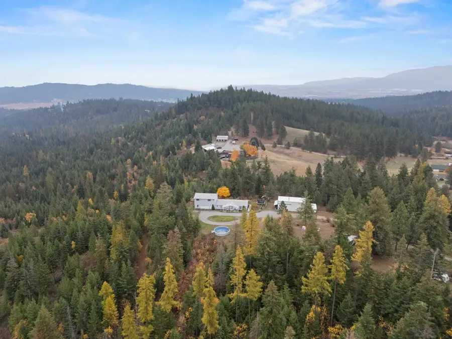 9307 N Harvard Rd, Newman Lake, WA 99025 - Image #2