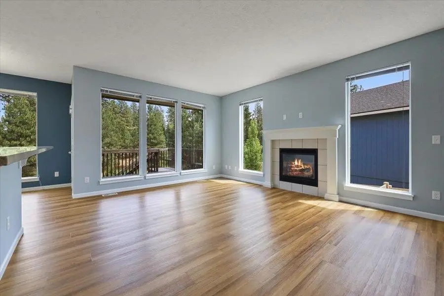 2905 S Custer Ln, Spokane, WA 99223 - Image #2