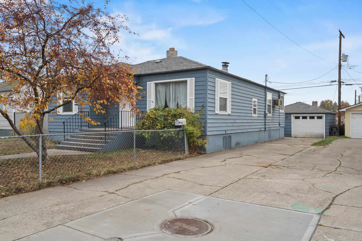 204 E Princeton Ave, Spokane, WA 99207 - Image #1