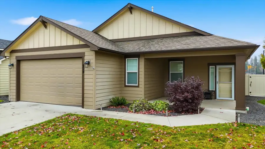 924 E Colbert Rd, Colbert, WA 99005 - Image #2