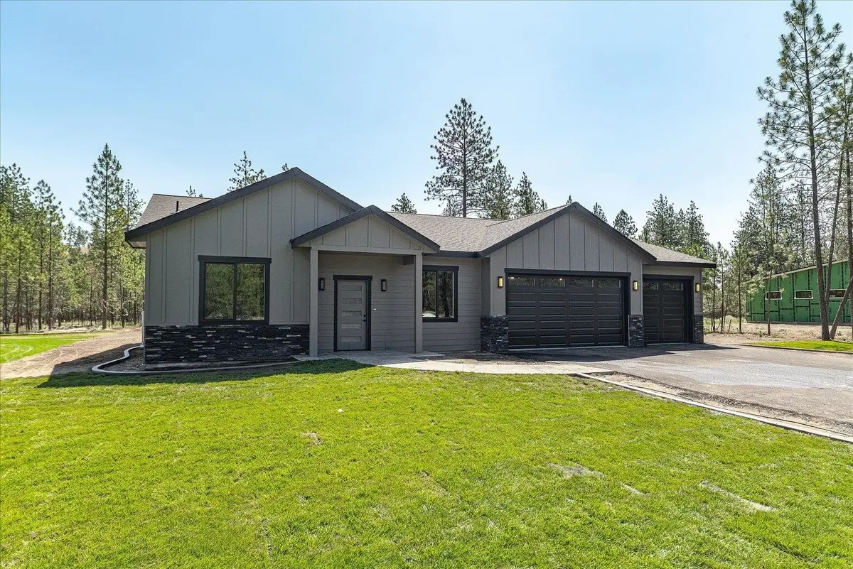 6571 Kate Dr, Nine Mile Falls, WA 99026 - Image #1