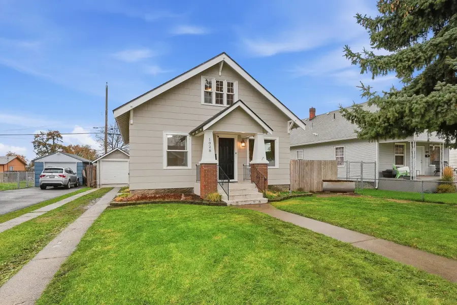 1028 E Courtland Ave, Spokane, WA 99207 - Image #2
