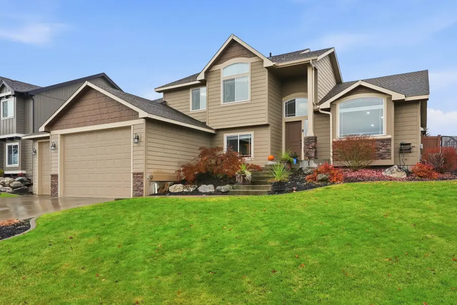 14 E Lindsey Ln, Spokane, WA 99208 - Image #2