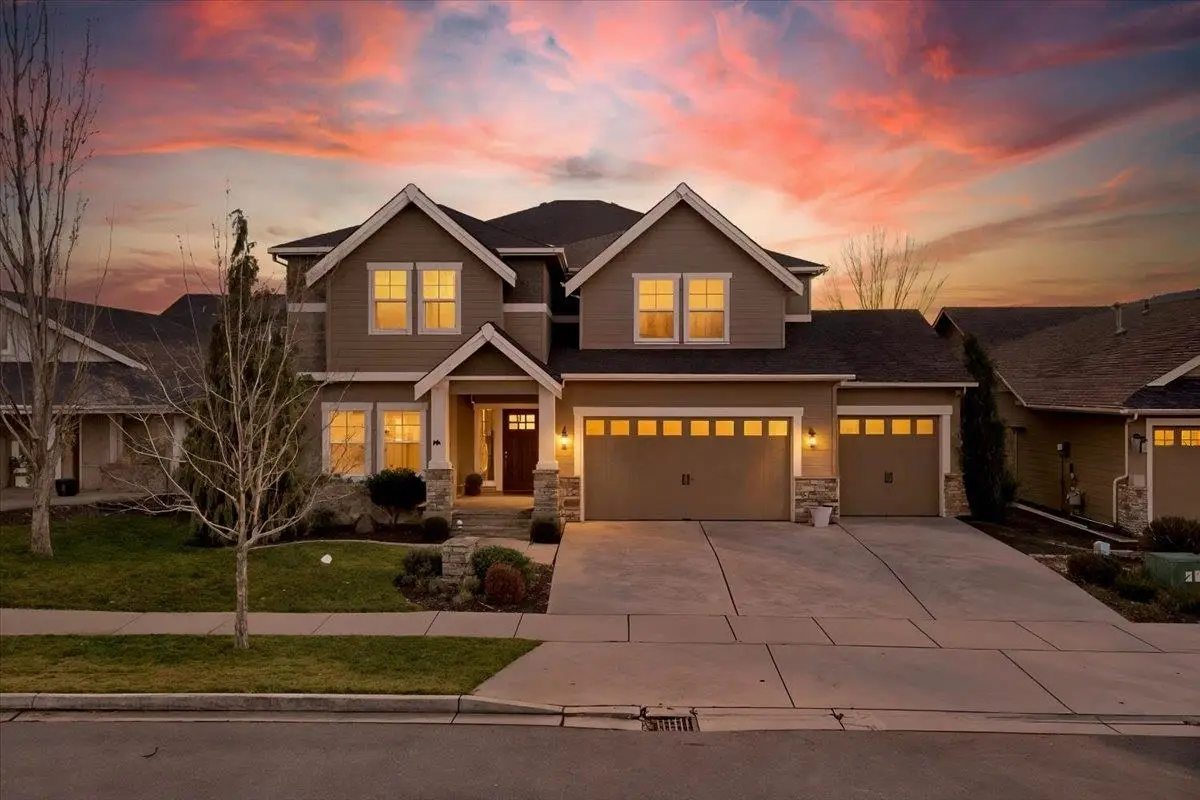 1821 S Shamrock Dr, Greenacres, WA 99016 - Image #1