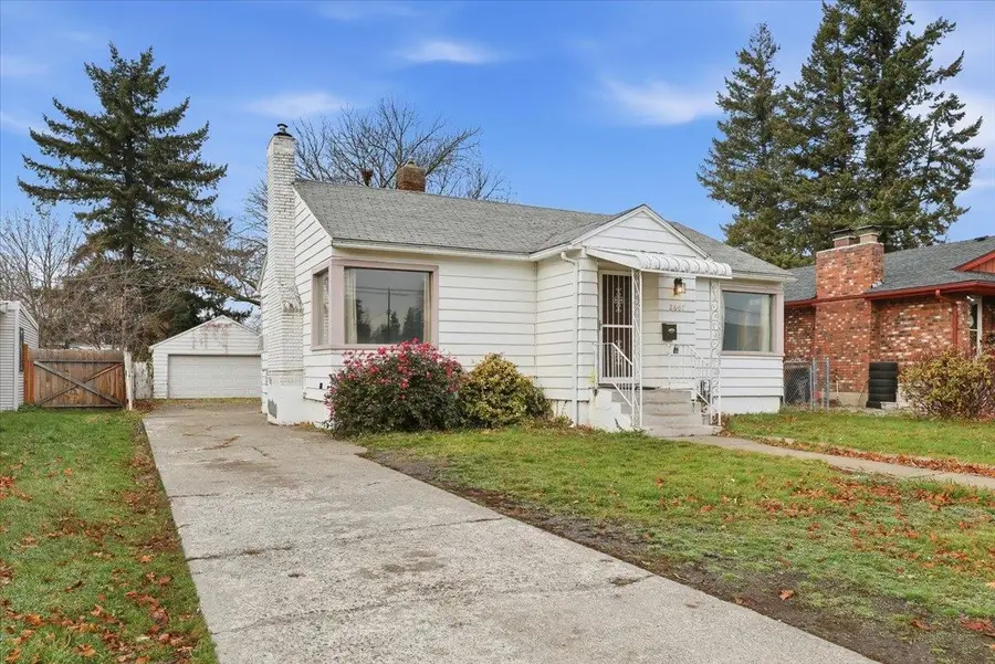 2607 N Crestline St, Spokane, WA 99207 - Image #2
