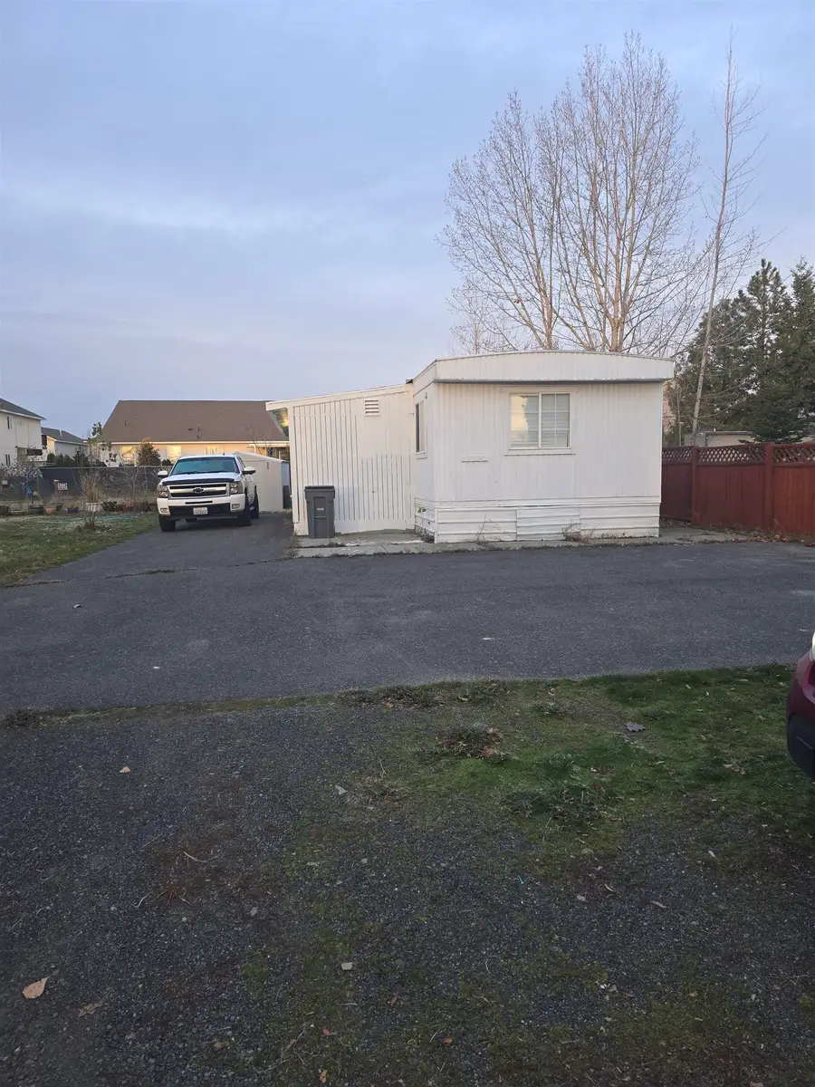 1028 S Ziegler St, Airway Heights, WA 99001 - Image #2