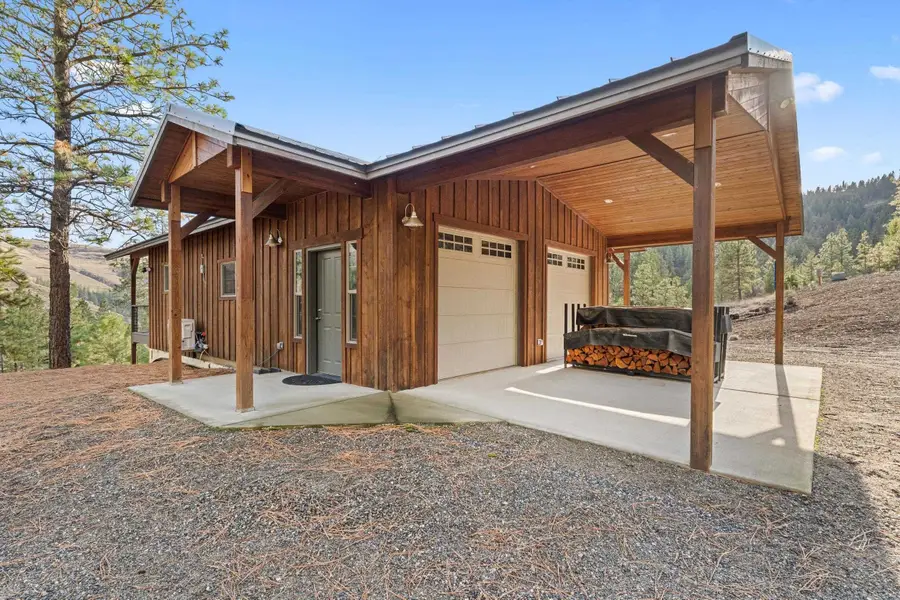 31741 E Ringneck Ln, Davenport, WA 99112 - Image #2