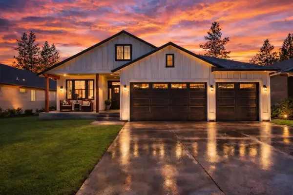 916 E Farwell Rd, Spokane, WA 99208