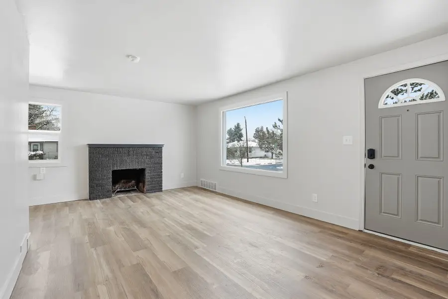 3027 W Rowan Ave, Spokane, WA 99205 - Image #3