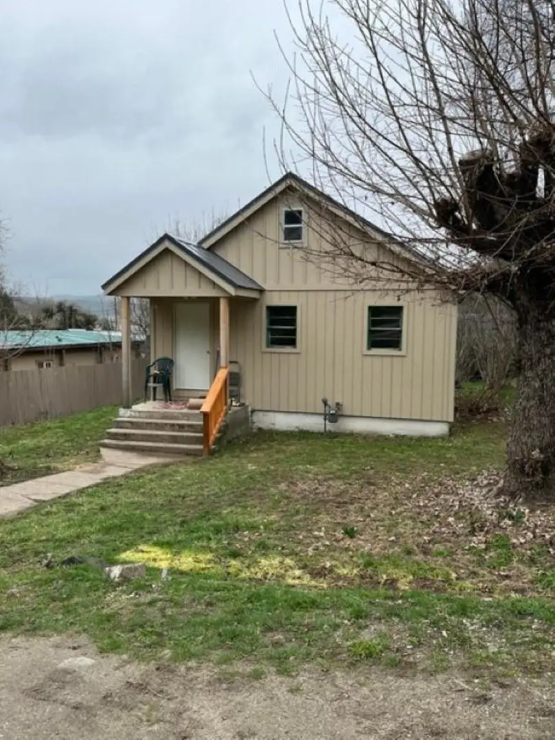 3076 5th Ave, Valley, WA 99181 - #1