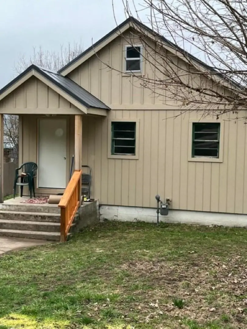 3076 5th Ave, Valley, WA 99181 - #2