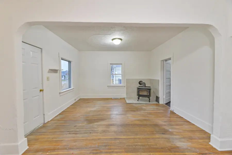 1329 E Gordon Ave, Spokane, WA 99207 - Image #2