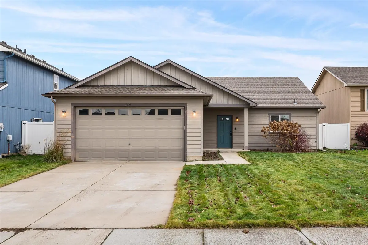 1910 W Maxine Ave, Spokane, WA 99208 - Image #1